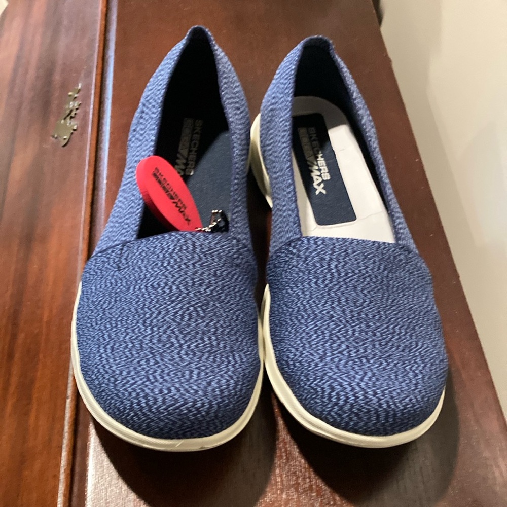 Skechers Goga Max slip-on shoes